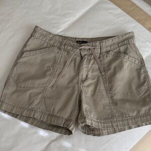 Women's Casual Taupe Cargo Shorts